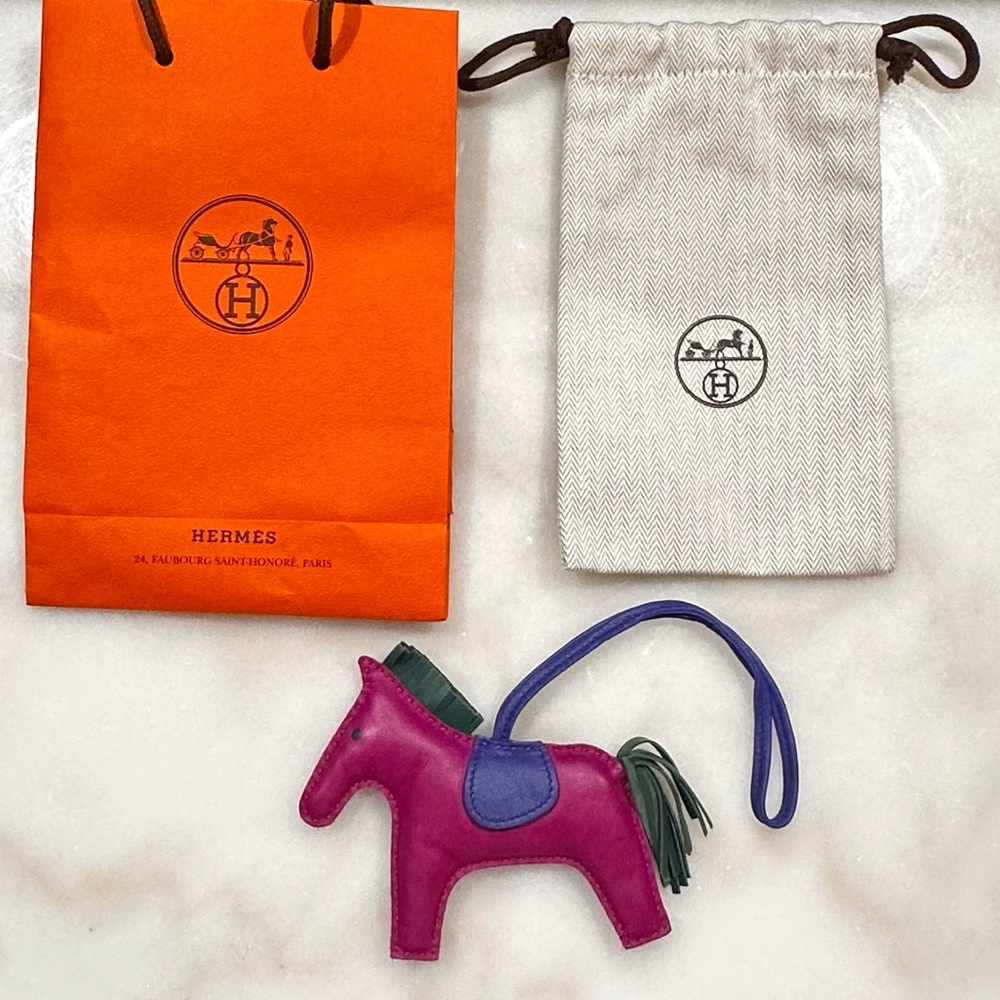 Hermes Rodeo Charm MM Rose Purple Electric